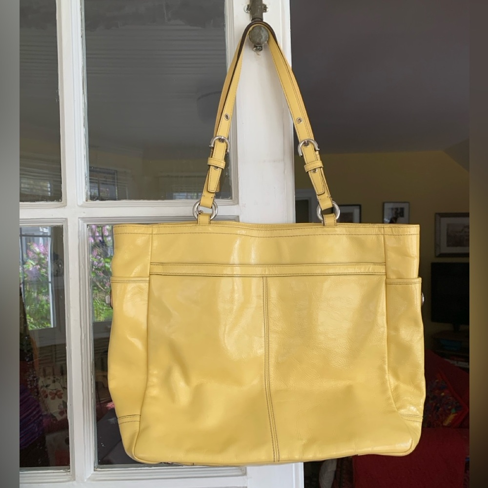 Vintage Y2K Coach Gallery East West Pleated Tote Handbag, in Canary yellow, EUC - Picture 15 of 15